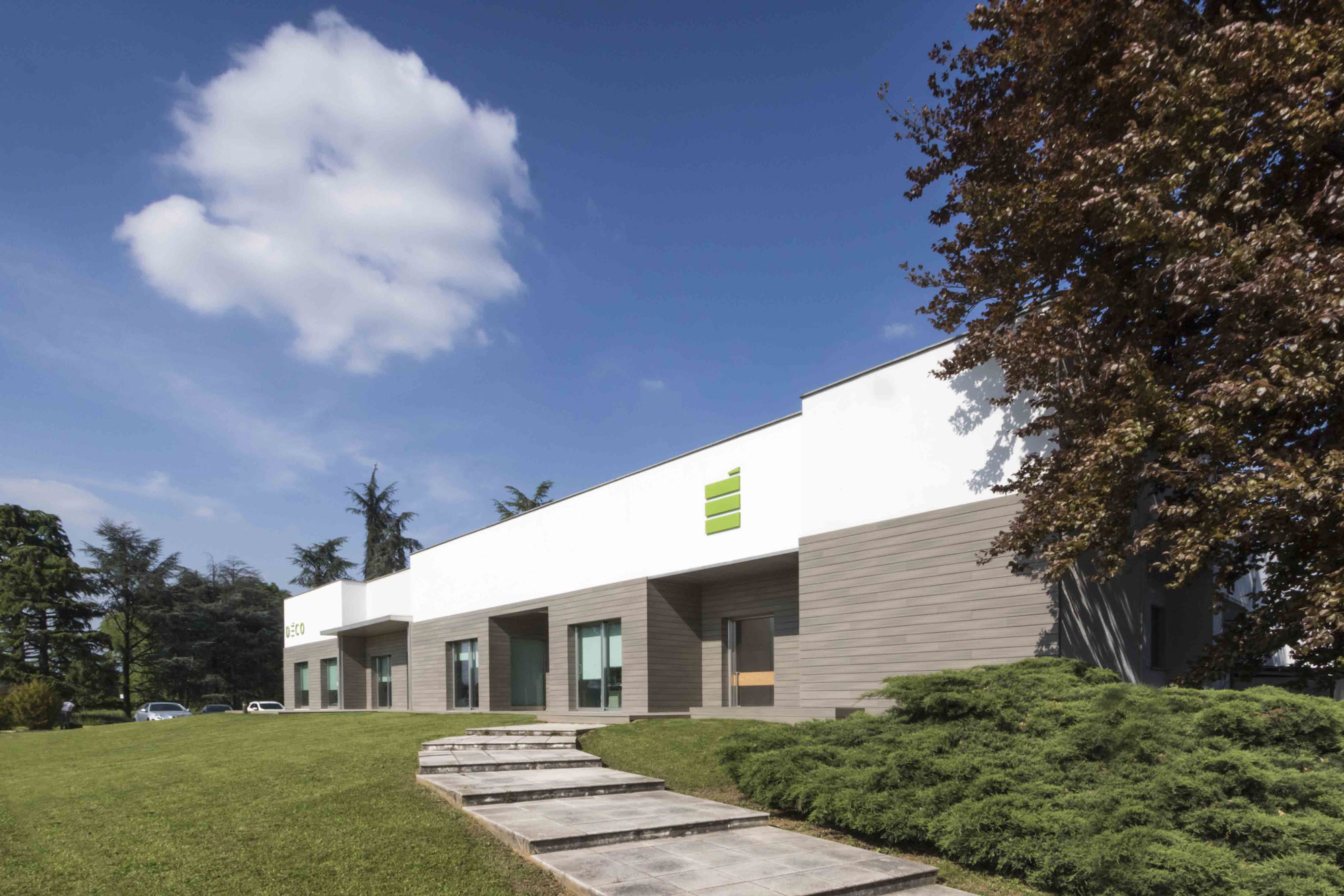 Sede Terraforma/Terraforma Headquarters - Terraforma è un'azienda italiana specializzata nell’arredo per esterni